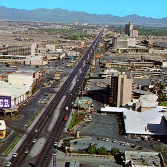 las+vegas+strip+1960s - Flashbak