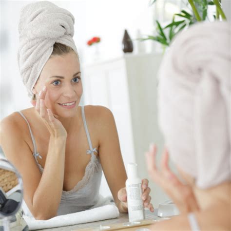 5 Anti-Aging Products Dermatologists Say You Should Be Using Every ...