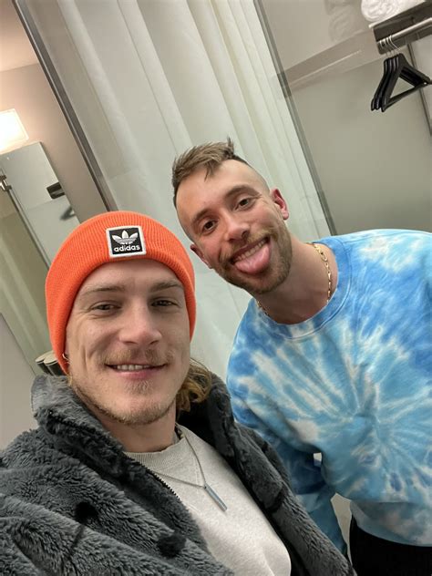 TW Pornstars - KostaViking. Twitter. What a pleasure to meet Zaddy! 🤟🏻