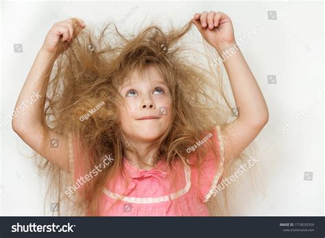 2,990 Little girl messy hair Images, Stock Photos & Vectors | Shutterstock